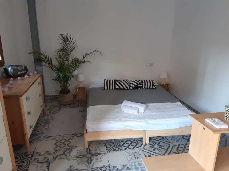 Precioso Apartamento Con A/A En Ruzafa Con Terracita Privada Y Acceso A Un Jardin, Para 2-3 Personas Valencia Exteriör bild